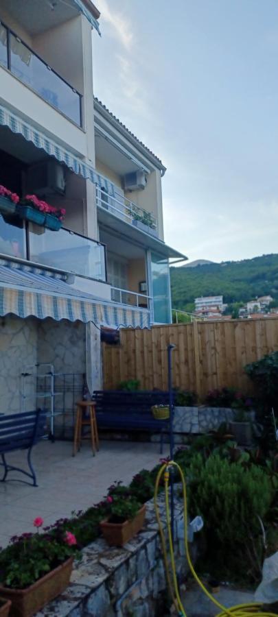 Apartment Azzurro Icici Exterior photo